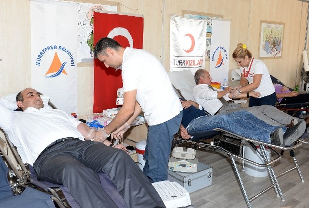 Muratpaşa\'da Kan Bağışı Kampanyası