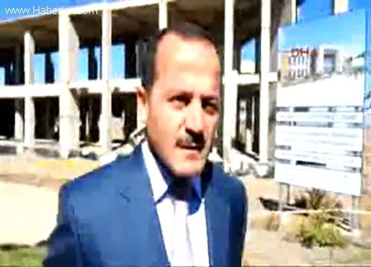 Muş Alparslan Üniversitesi\'nde, İnşaata Beton Dökülürken Tabla Çöktü 7 İşçi Yaralandı