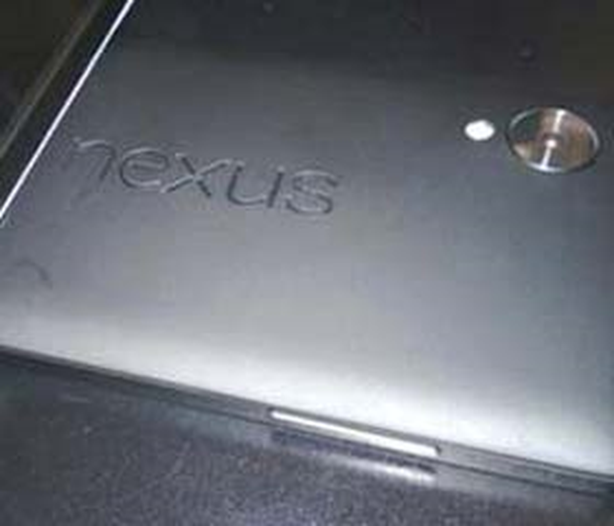 Nexus 5, Farklı Batarya Değerine Sahip 2 Model Olarak Satılacak