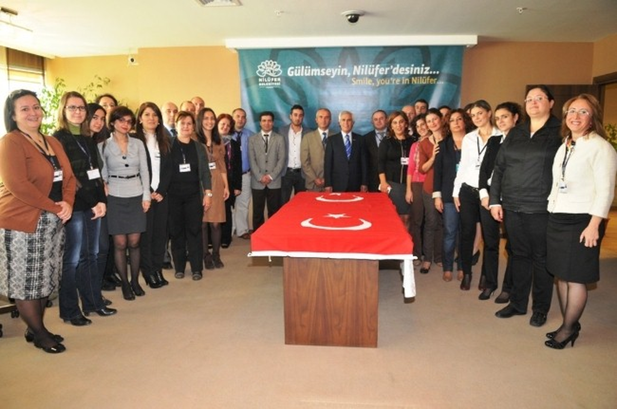 Nilüfer Belediyesi\'nde Yeni Memurlar Yemin Etti
