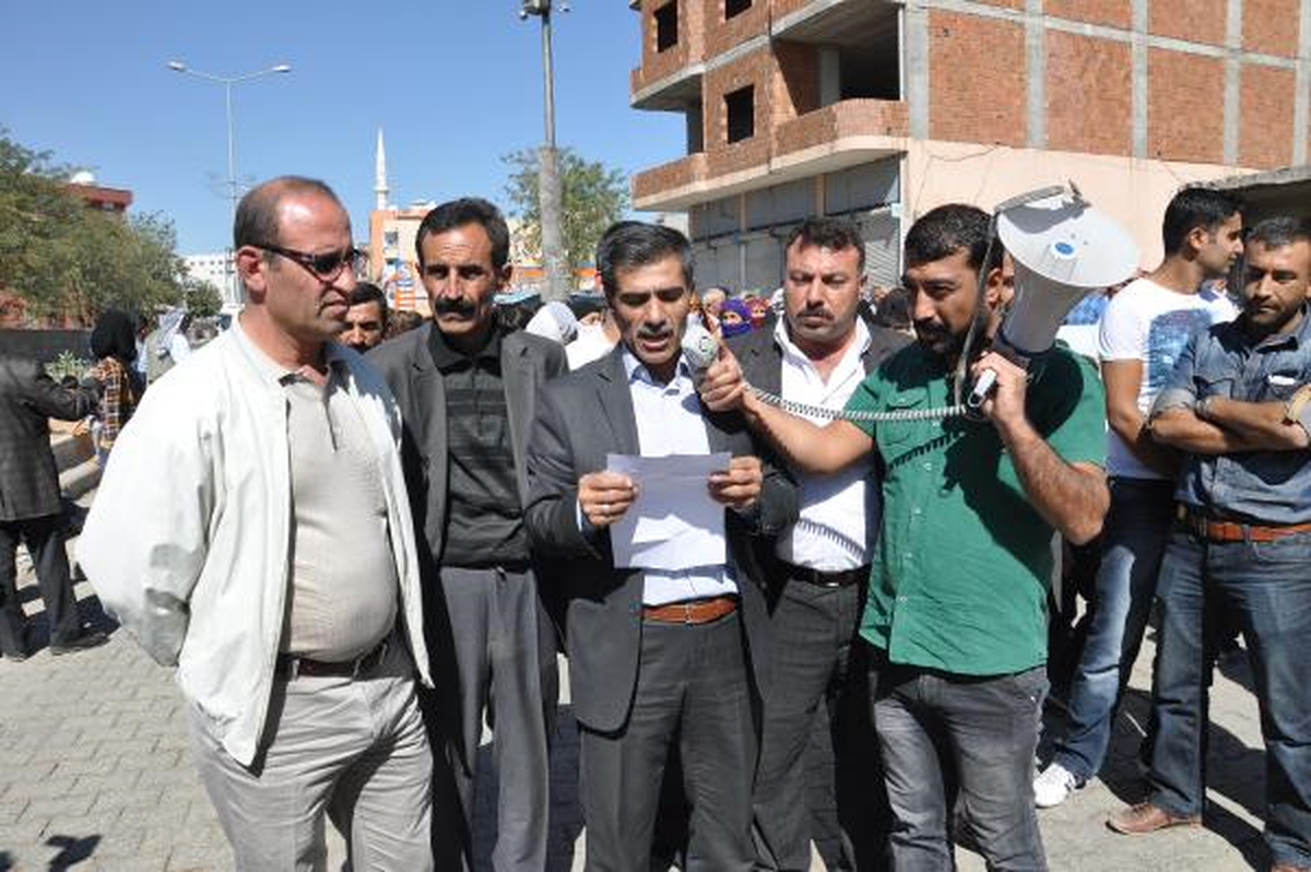Öcalan İçin Kepenk Kapatılar