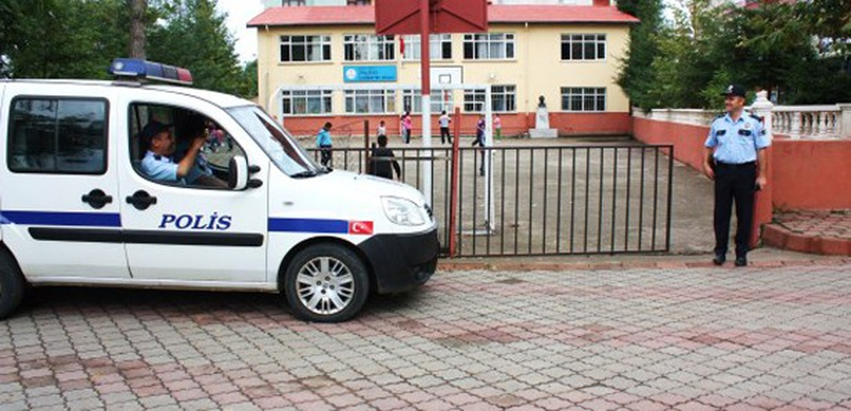 Okul Çevresindeki İlgisiz Kişilere Para Cezası