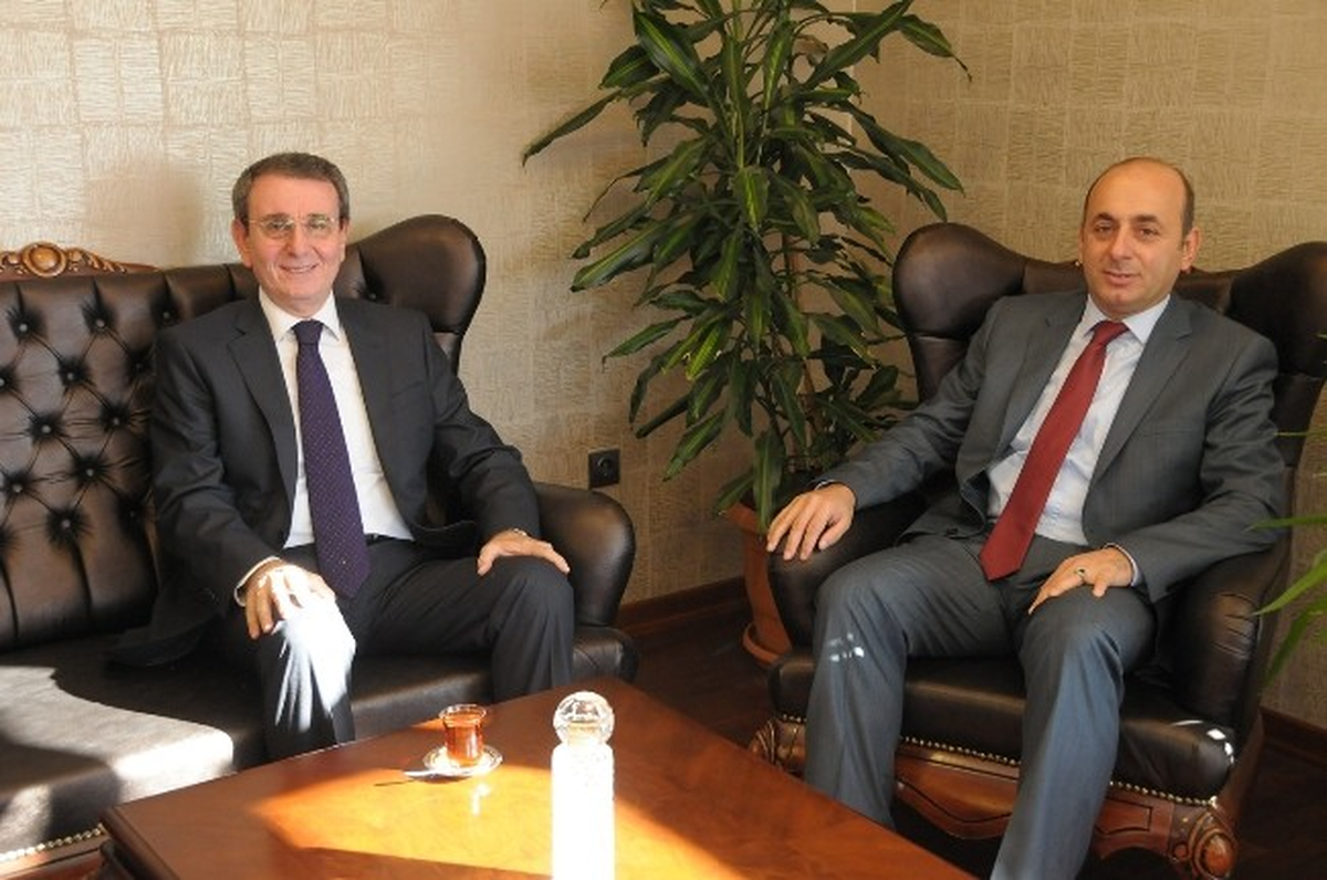 Pehlivan\'dan Murzioğlu\'na İadeyi Ziyaret