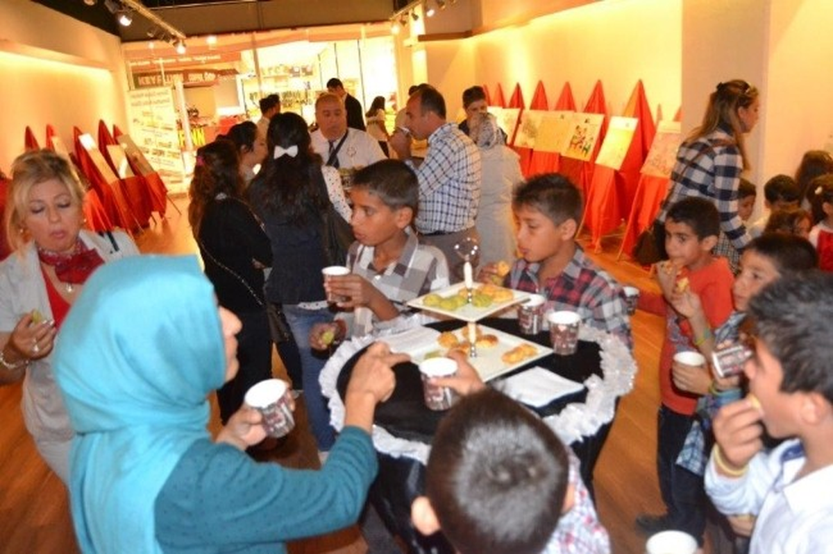 Resimli Çocuk Hakları Sergisi