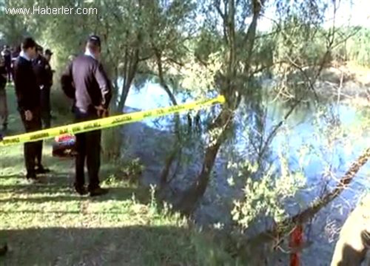 Sakarya\'da nehre giren lise öğrencisi boğuldu