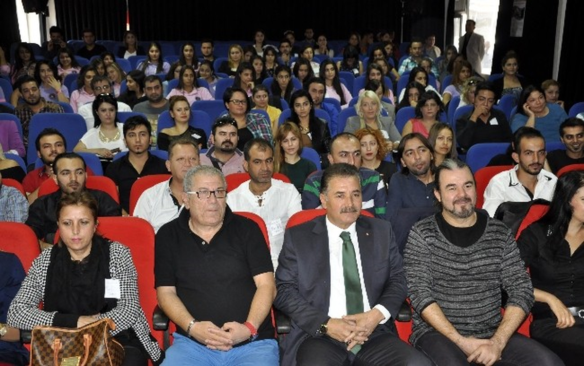 Toroslar\'da Bayanlara Saç, Makyaj ve İmaj Eğitimi