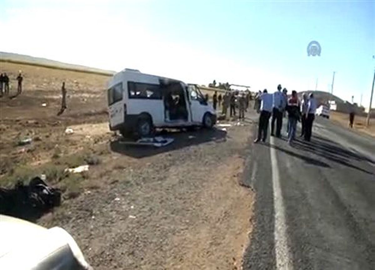 Mardin\'de Trafik Kazası: 3 ölü, 12 yaralı