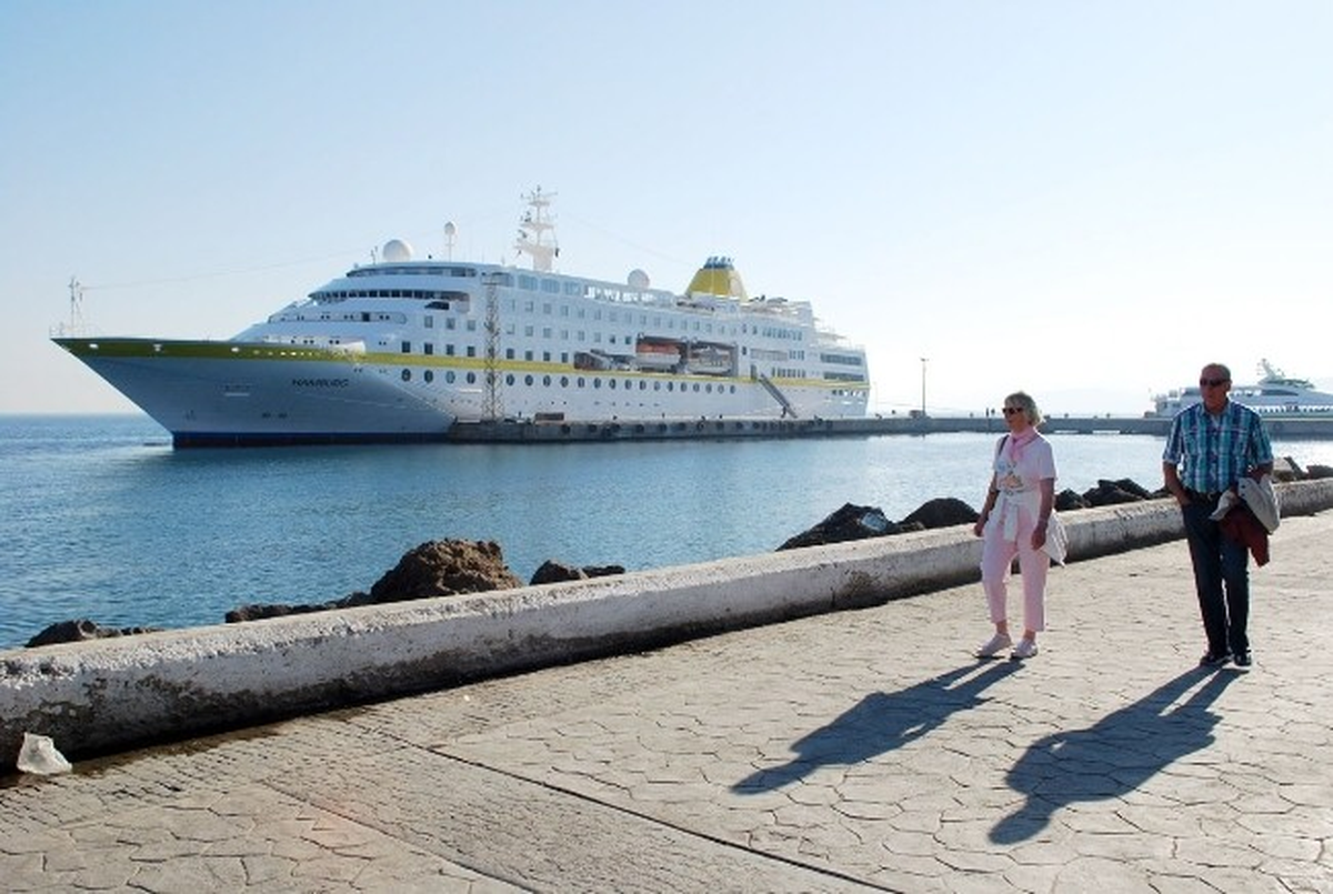 Turist Gemisi Hamburg Mudanya\'da