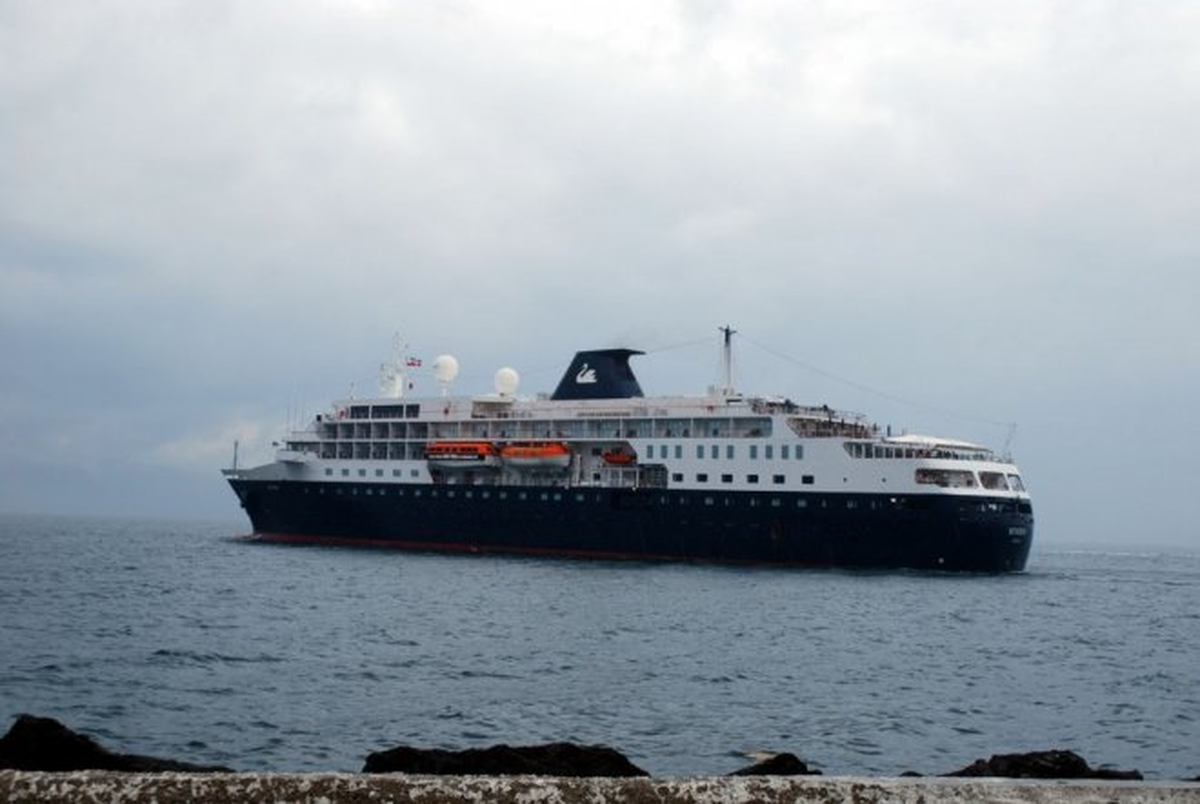 Turist Gemisi Mudanya\'da