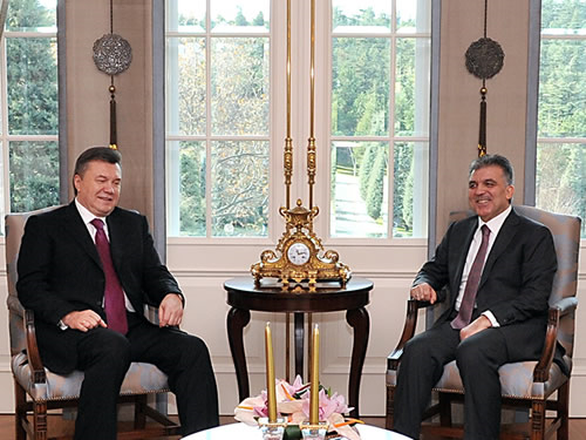 Ukrayna Devlet Başkanı Yanukoviç Köşk\'te