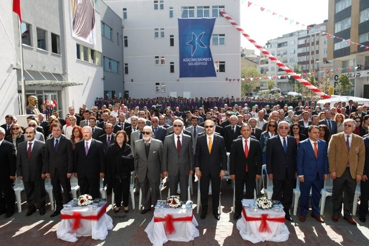 Vali Mutlu Okul Açtı, Öğrencilik Yıllarına Geri Döndü