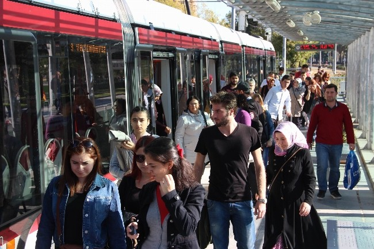 3 Yılda 47 Milyon Yolcu Taşıdı