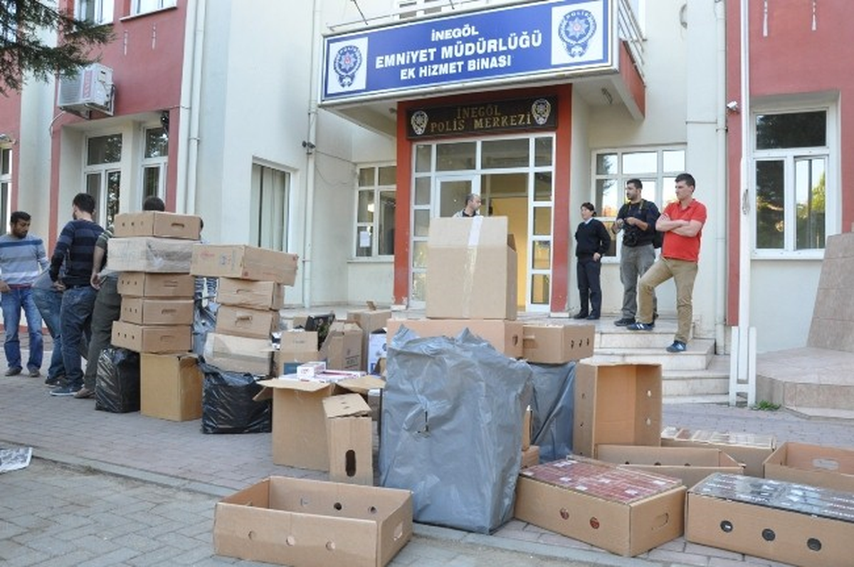 Ahırda Çay Paketleri İçinde 30 Bin Paket Kaçak Sigara Ele Geçirildi