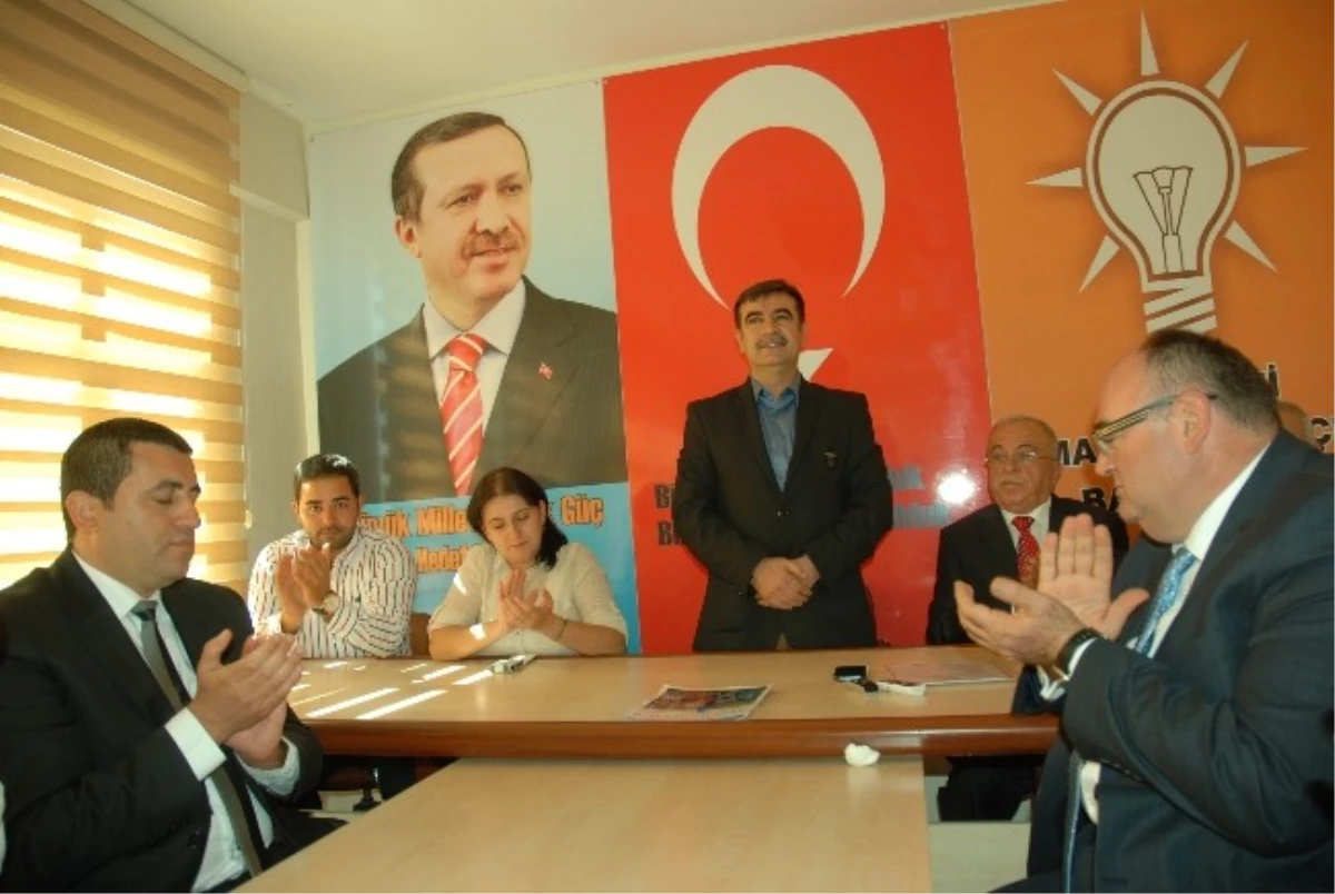 AK Parti\'de İlk Aday Adayı Ahmet Özdemir