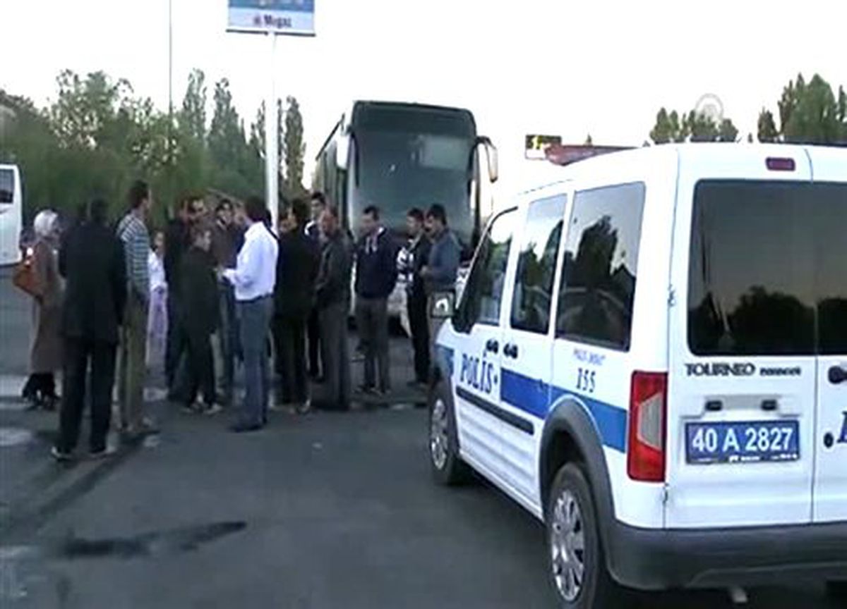 Arızalanan otobüsteki 53 yolcunun mağdur edildiği iddiası