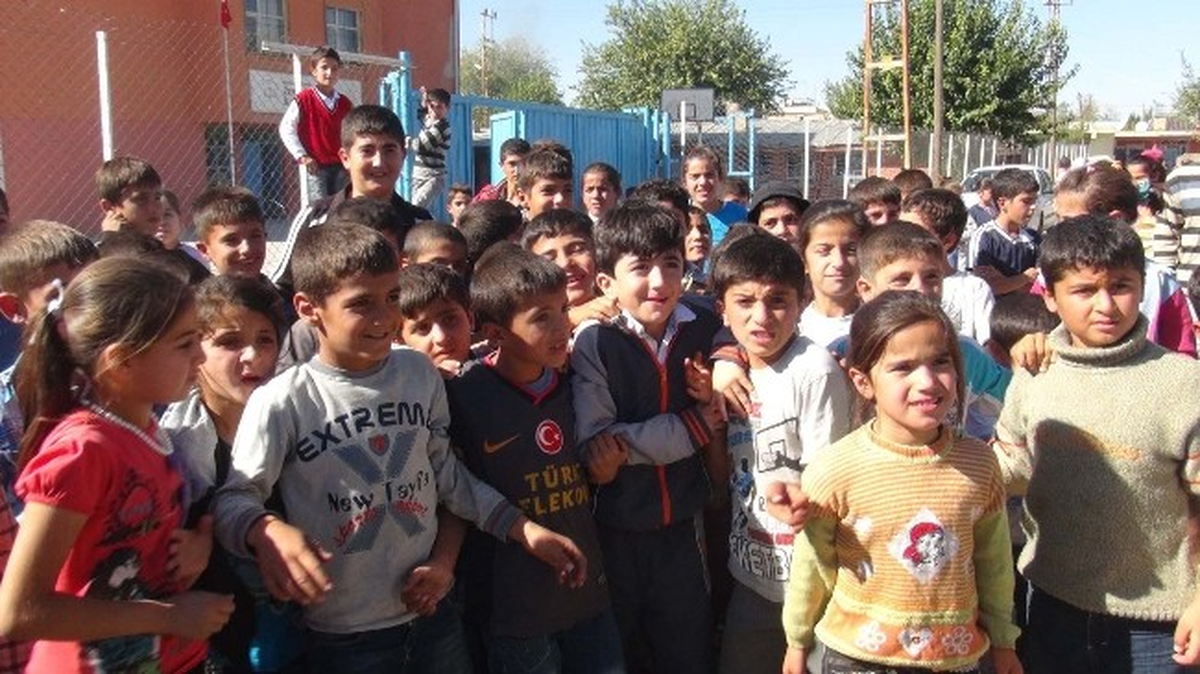 Avukatla Kavga Edenköylüler, Çocuklarını Okula Göndermedi