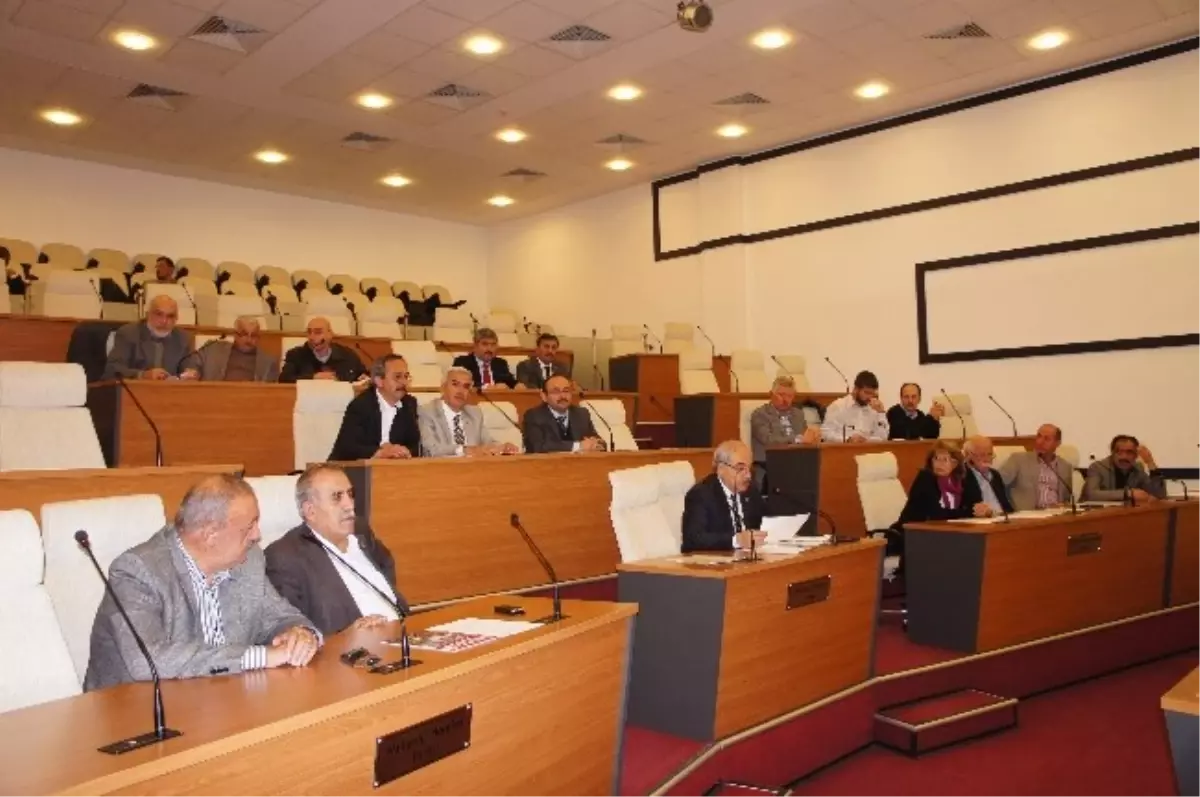Belediye Meclisinden Kredi Talebine Şartlı Onay