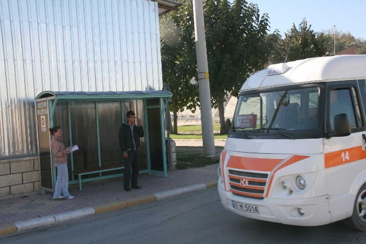 Bozüyük\'te Yeni Dolmuş Durakları Hizmette