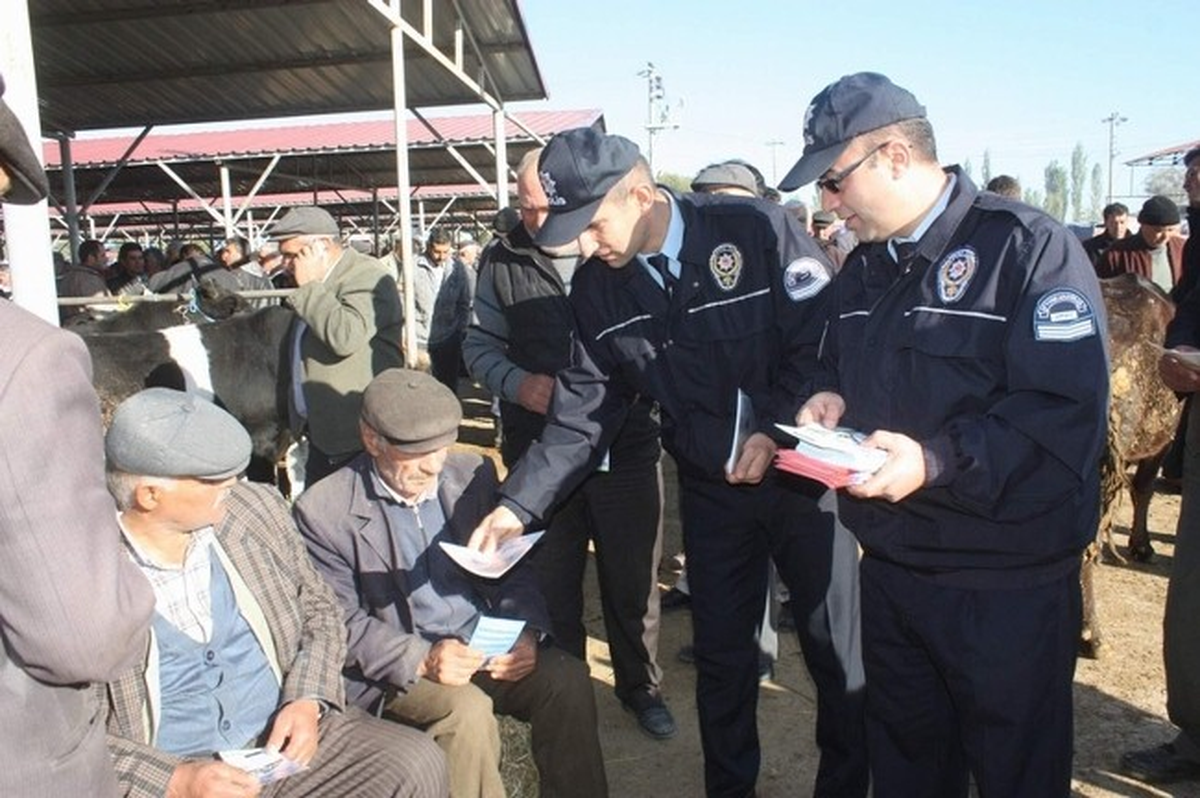 Çay Polisinden Sahte Para Uyarısı