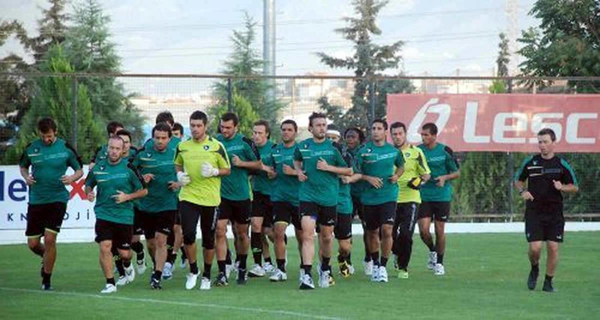 Denizlispor\'lu Futbolculara Yönetimden Bayram Müjdesi