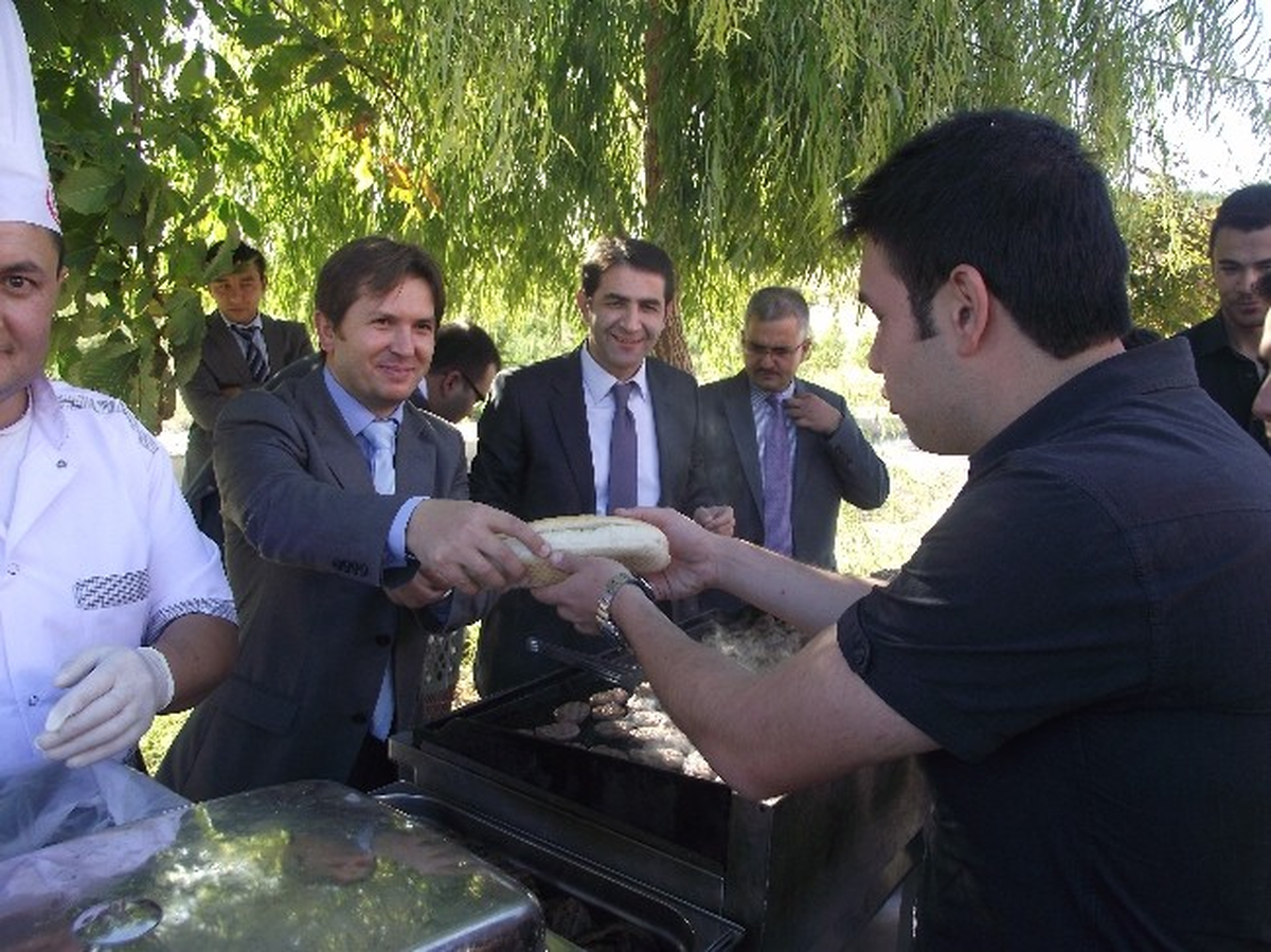 Domaniç Myo\'da Mangal Keyifli Açılış Etkinliği