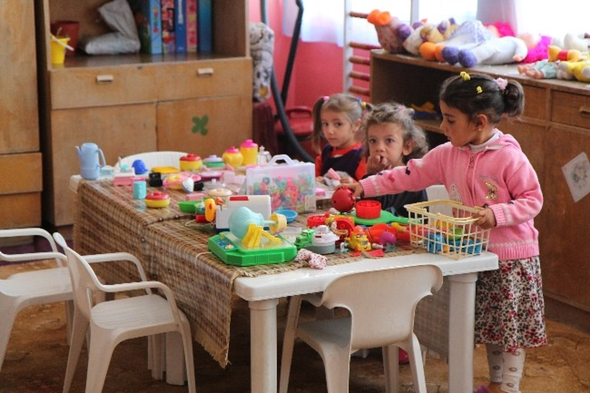 Elazığ\'da 3 Okula Kitap Yardımı