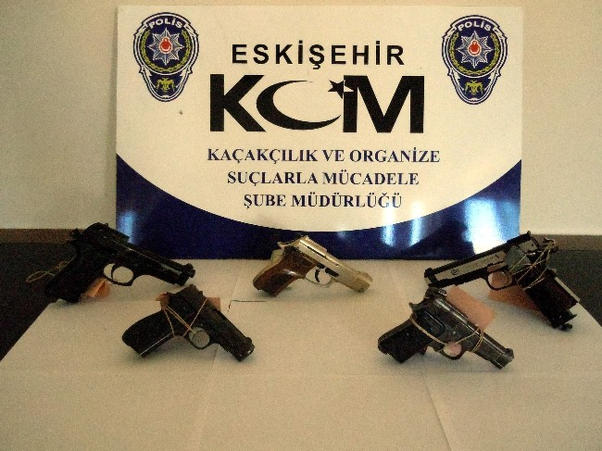 Eskişehir\'de Silah Ticareti Yapıldığı İddiası