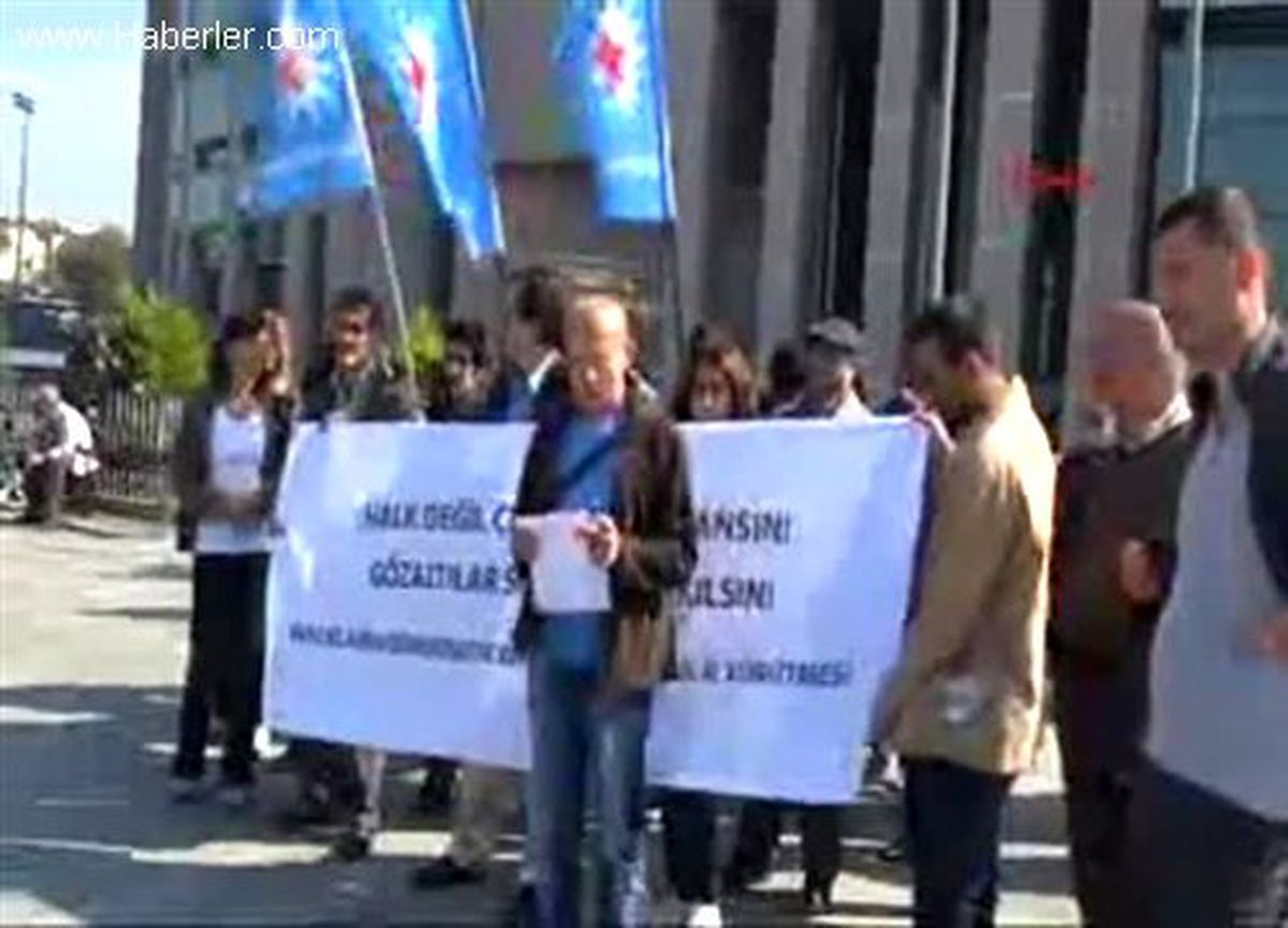 Esp\'den Adliye Önünde "Gülsuyu" Protestosu