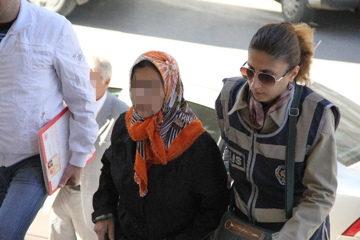 Evinde Fuhuş Yaptıran Yaşlı Kadın Gözaltına Alındı