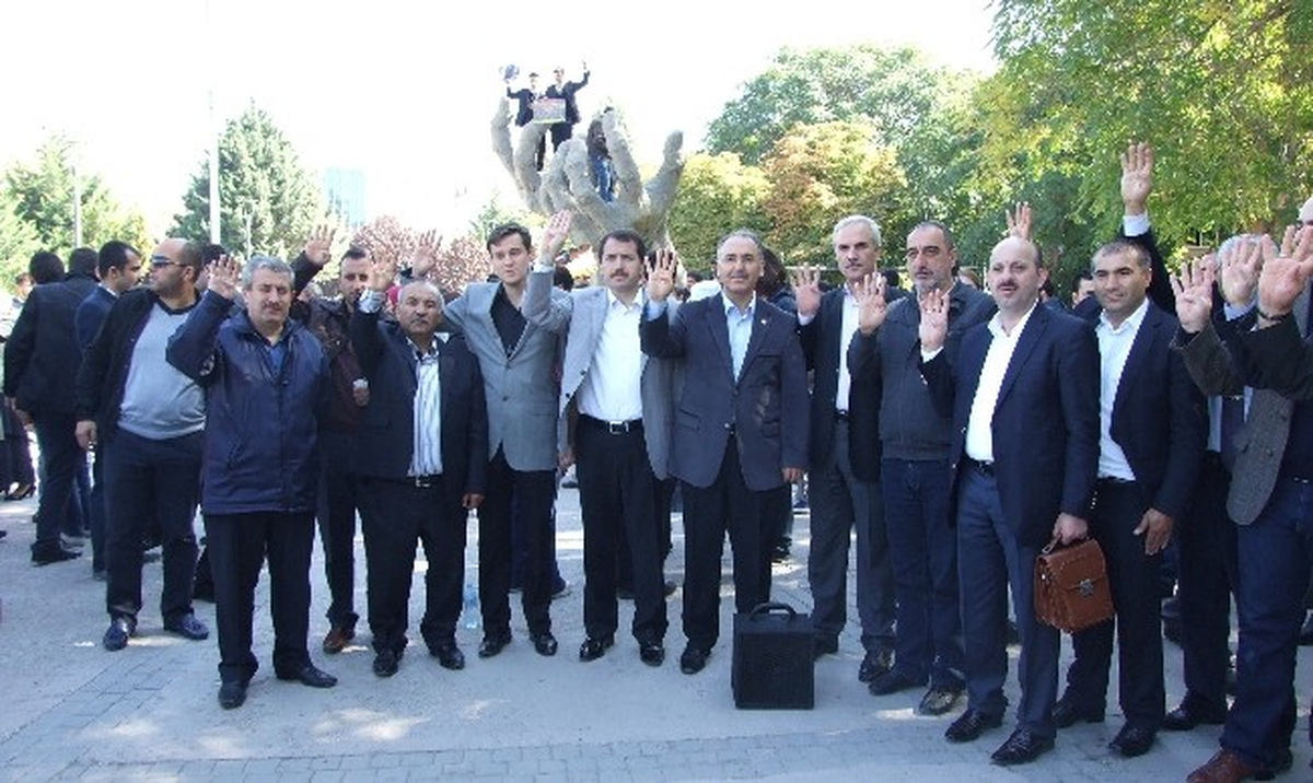 Genç Memur-Sen Üyeleri Mısır\'daki Darbeyi Protesto Etti