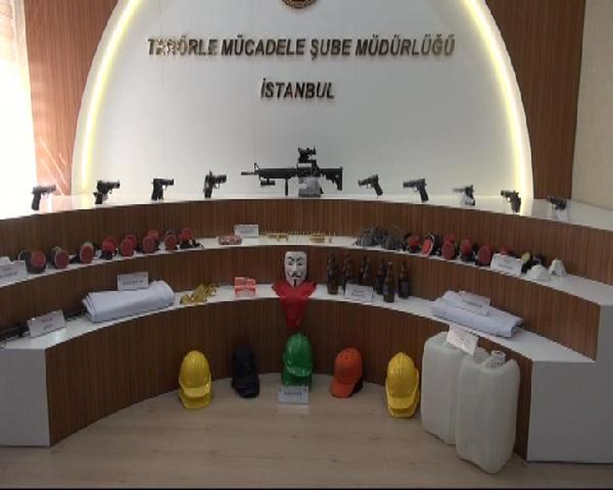 Gülsuyu Operasyonu / M16 Tüfek ve 9 Tabanca Basına Gösterildi