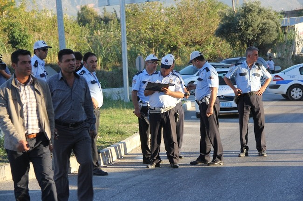 Hatay\'da Trafik Kazası: 4 Yaralı