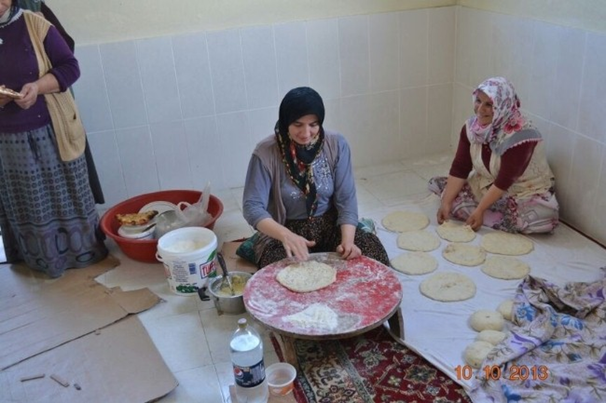 Karaağaç\'ta Açılan Kara Fırın, Kadınların Ekmek Kapısı Oldu