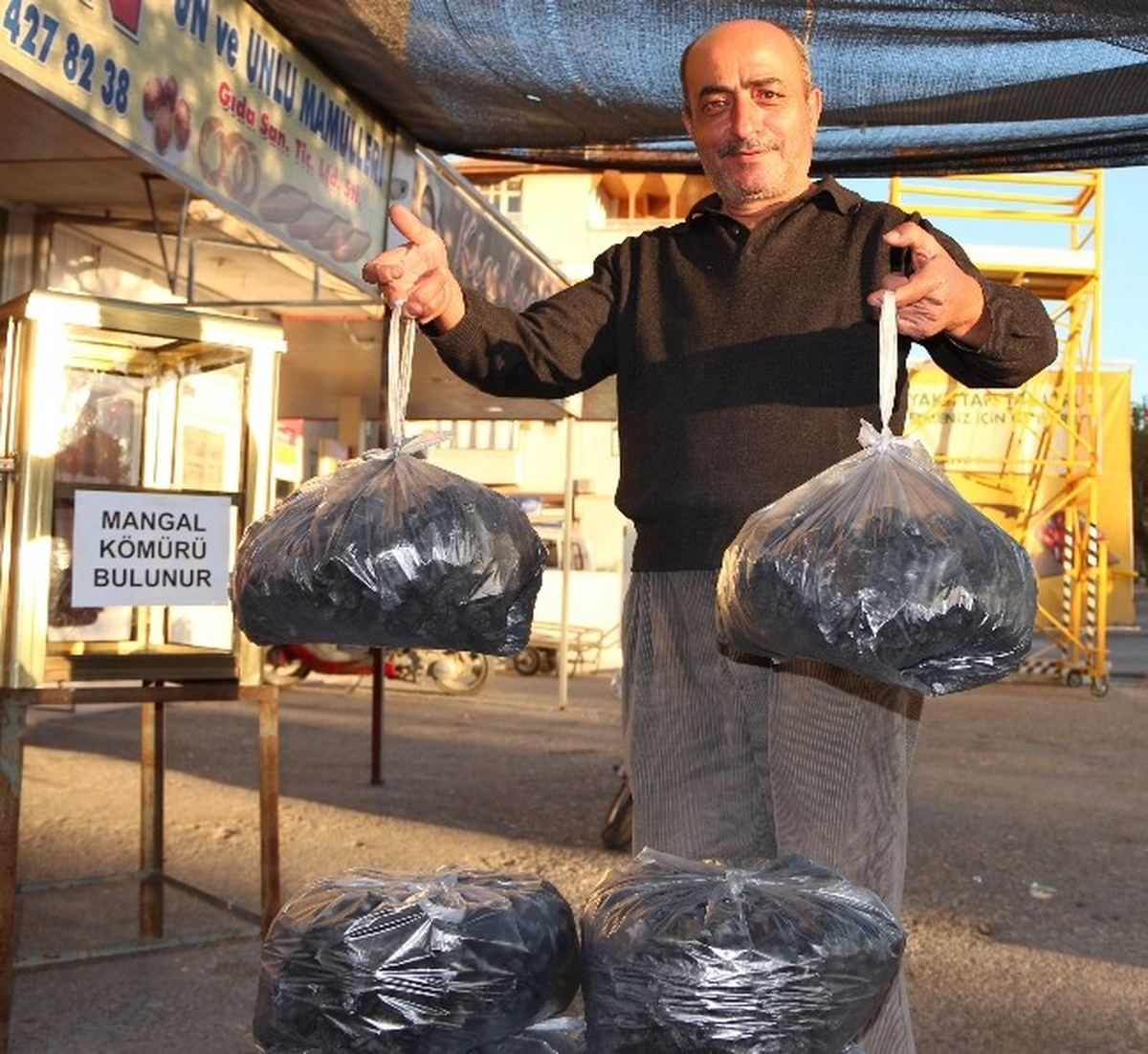 Mangal Kömürü Satışları Arttı