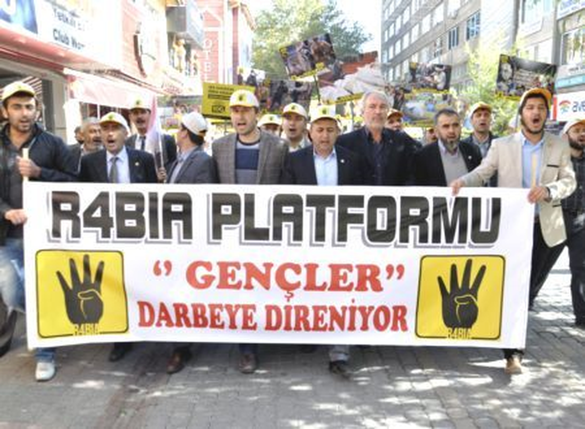 Mısır\'daki Darbenin 100. Günü