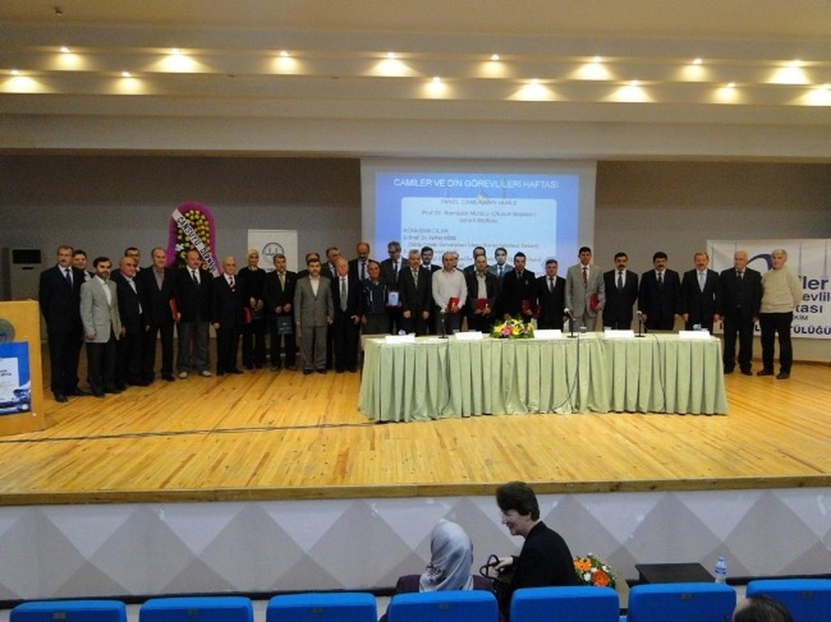 Müsiad İzmir, "Cami, Kadın ve Aile"Yi Konuştu