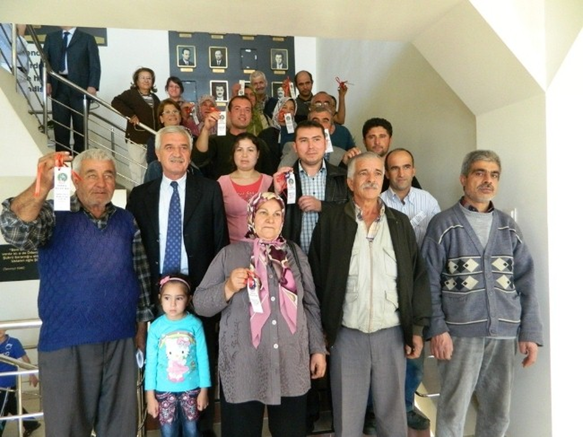 Ödemiş\'te 20 Aile Daha Saracoğlu Konutlarına Yerleşti