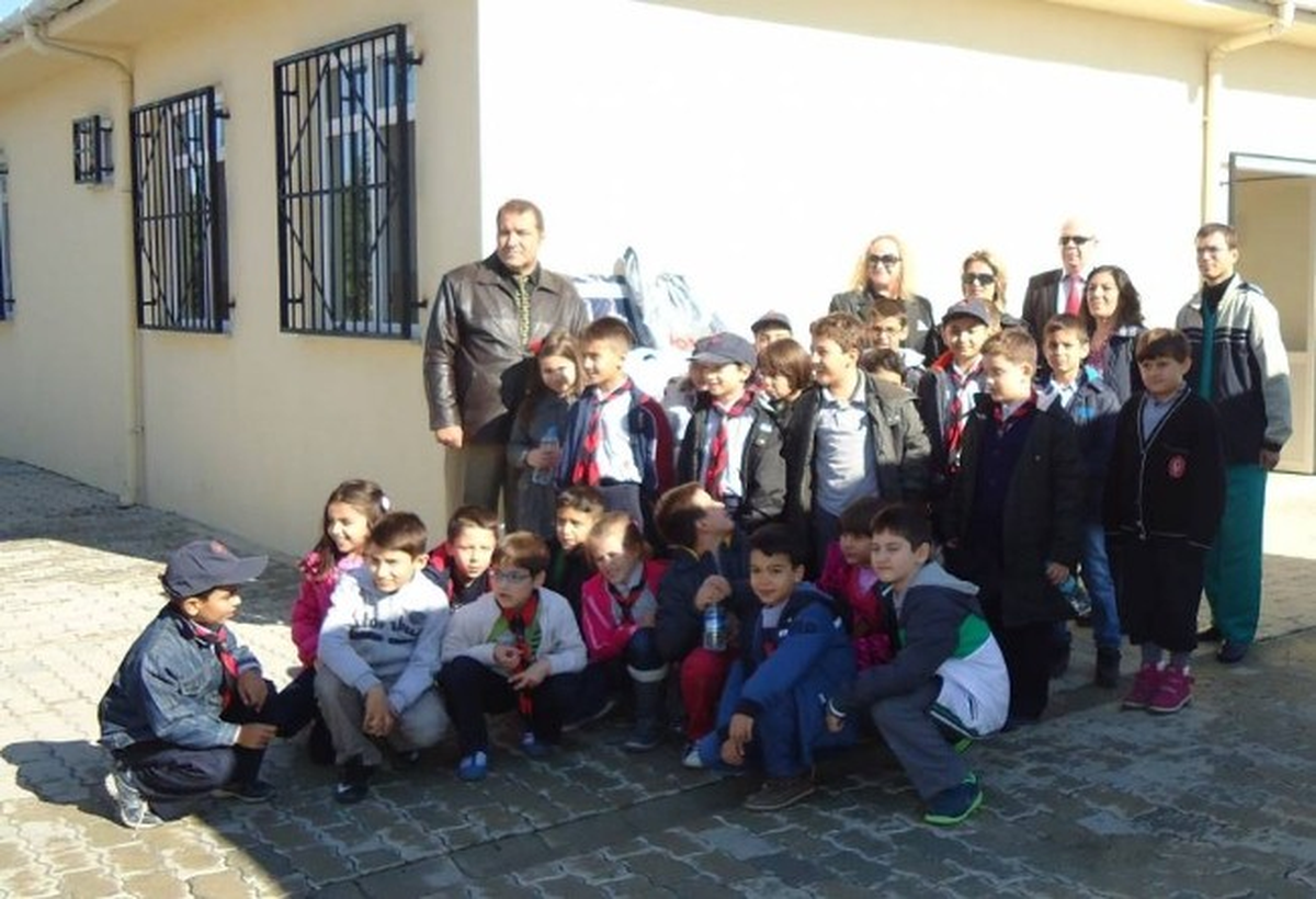 Öğrencilerden Hayvan Barınağına Ziyaret