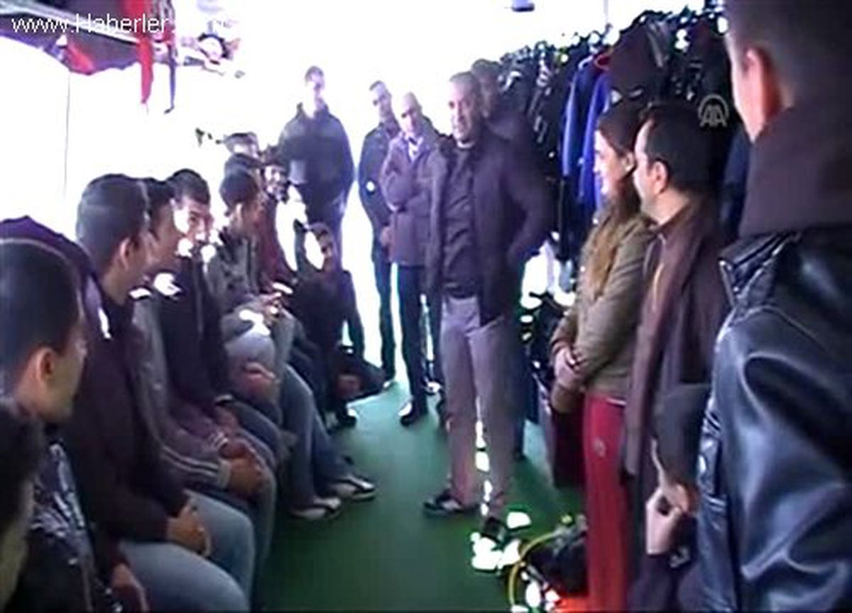 Özel harekat polisi adaylarına dalış eğitimi