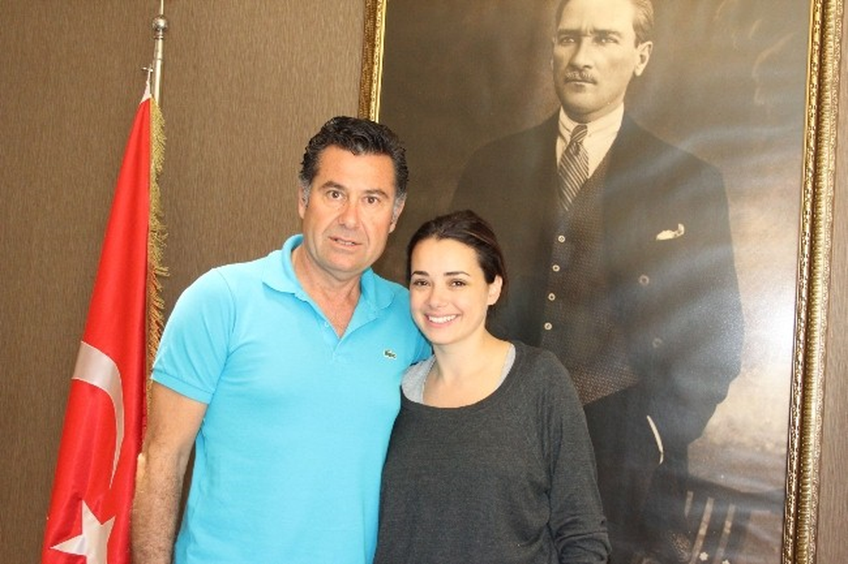 Özgü Namal da Bodrumlu Oldu