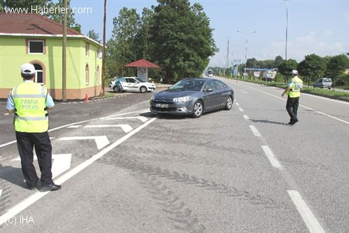 Polisten Yorgun Sürücüleri Dinlendirme Planı