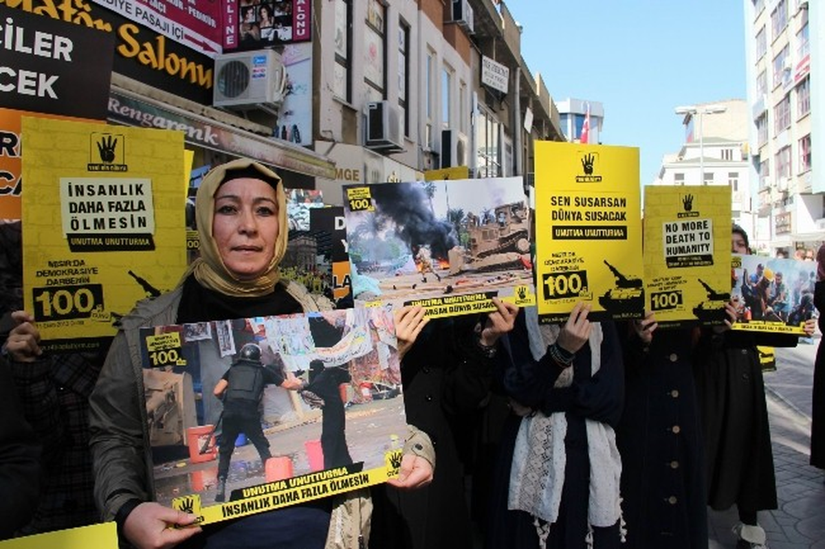 Rabia Platformu, Mısır\'daki Darbeyi 100. Gününde Protesto Etti