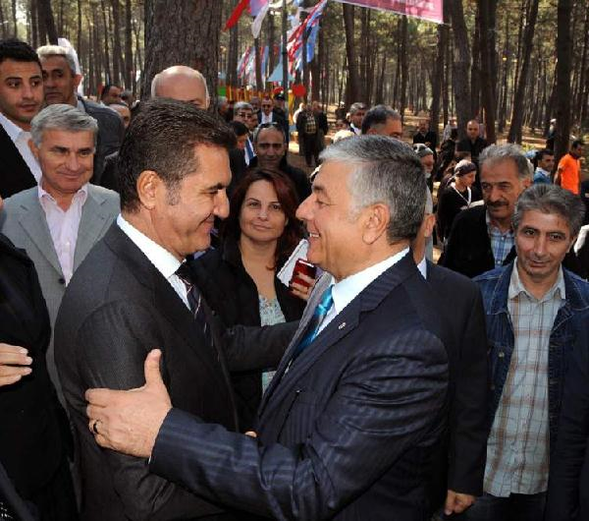Sarıgül ve Genç\'ten Ayazağa\'da Ortak Açılış