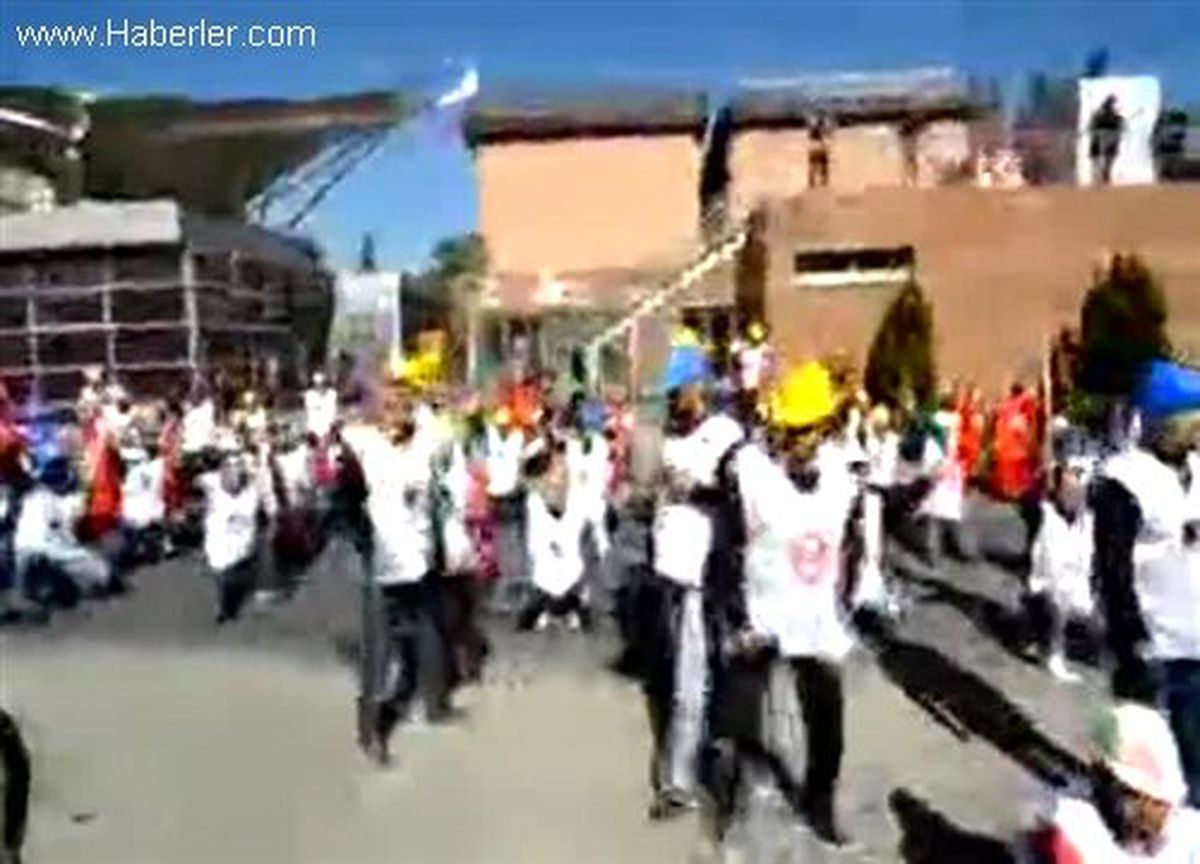 Termik Santral ve Kömür Ocaklarının Özelleştirme Kapsamına Alınmasını Protesto Eden Ankara\'da