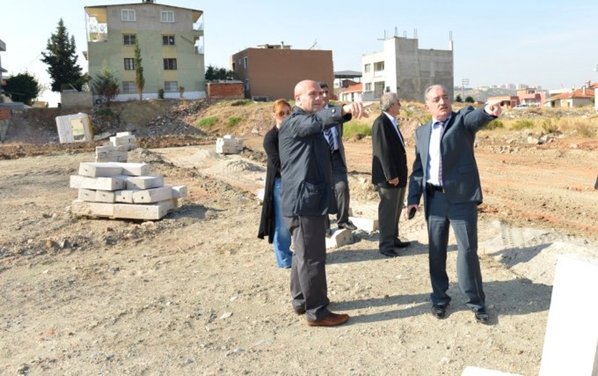 Uğur Mumcu, Kapalı Pazar Yerine Kavuşuyor