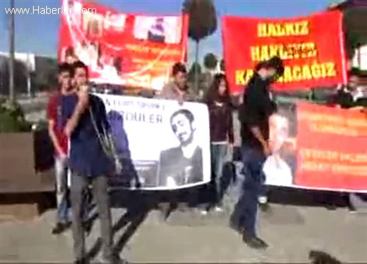 Üniversite Öğrencilerinden \'Hasan Ferit Gedik\' Eylemi