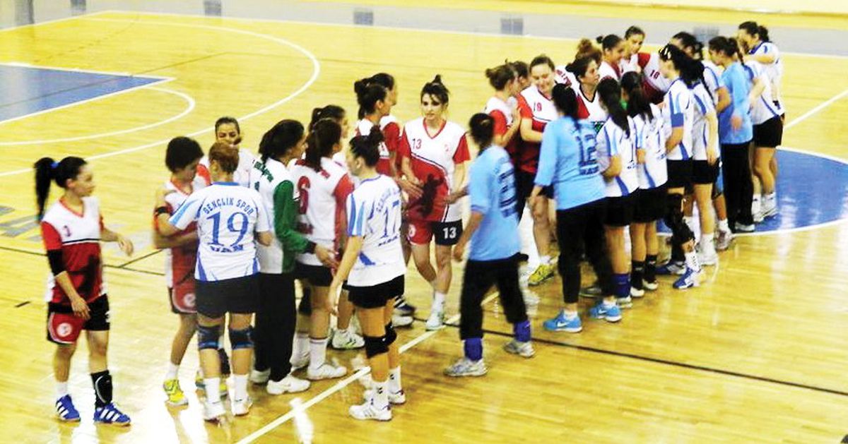 Vanlı Sultanlar Liderliğini Sürdürüyor