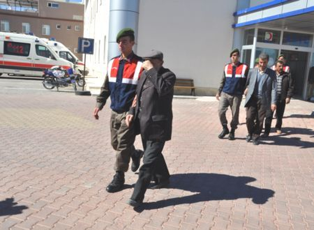 Zaman Aşımına 1 Gün Kala Yakalanan 3 Cinayet Şüphelisi Tutuklandı