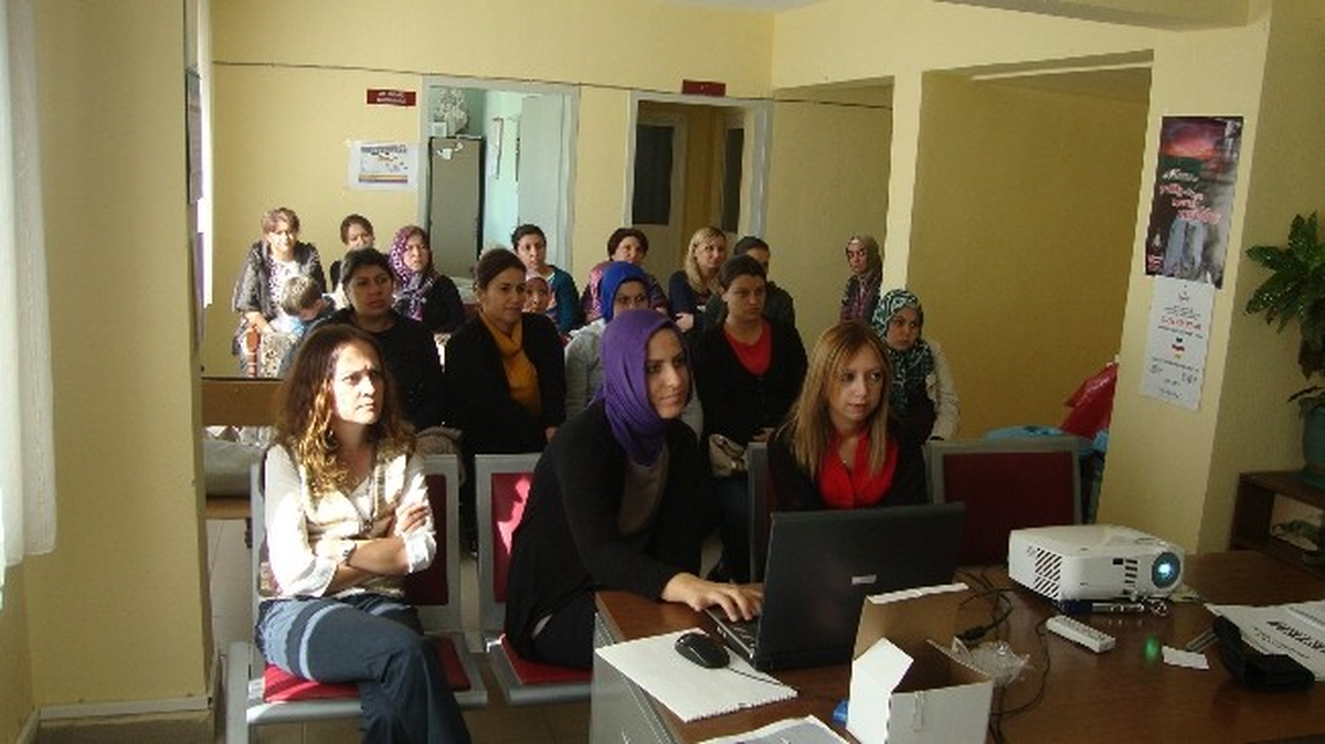 Anne Adaylarına Kanser Eğitimi