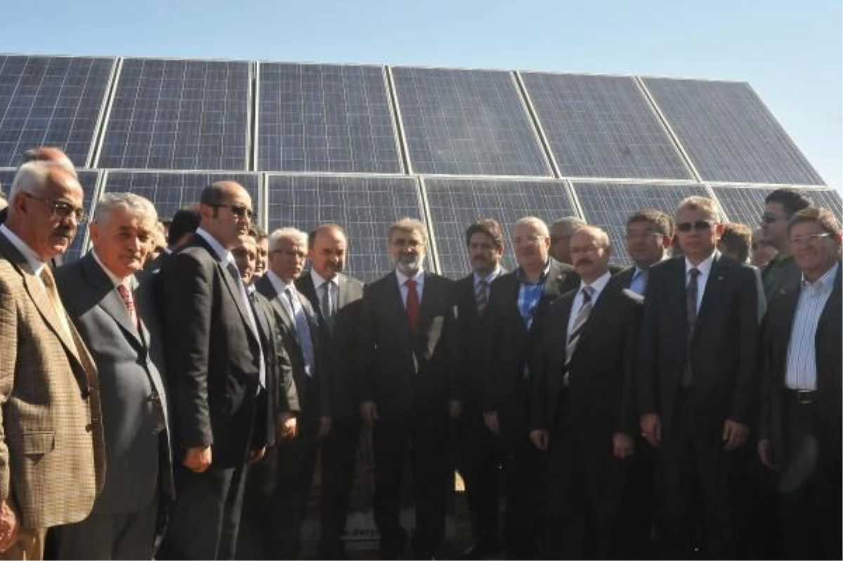 Enerji ve Tabii Kaynaklar Bakanı Yıldız, Konya\'da Açıklaması